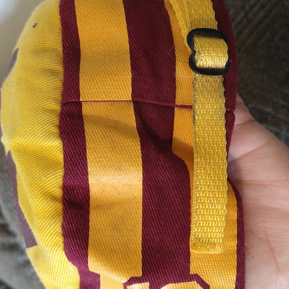 Vintage University of Minnesota Golden Gophers Cap - Picture 6 of 10